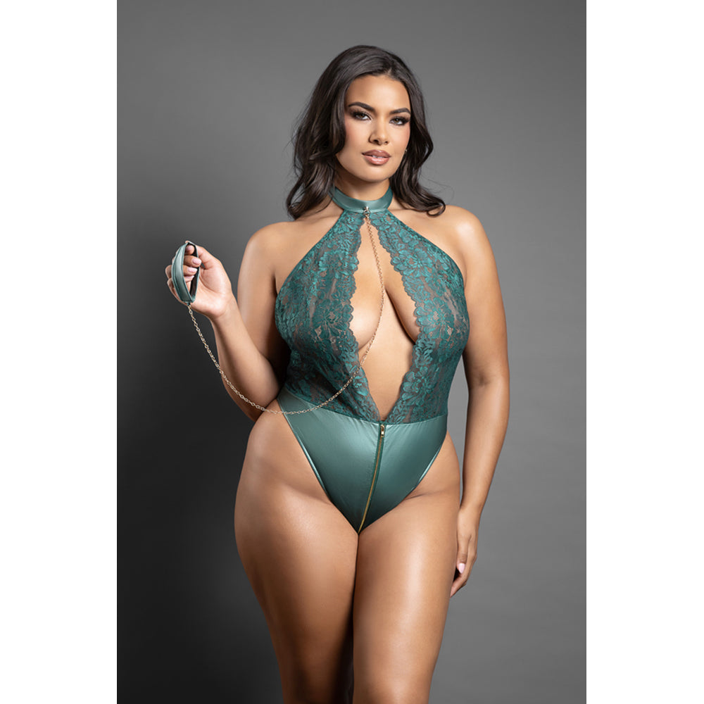 Queen Keyhole Halter Teddy & Leash Queen Size
